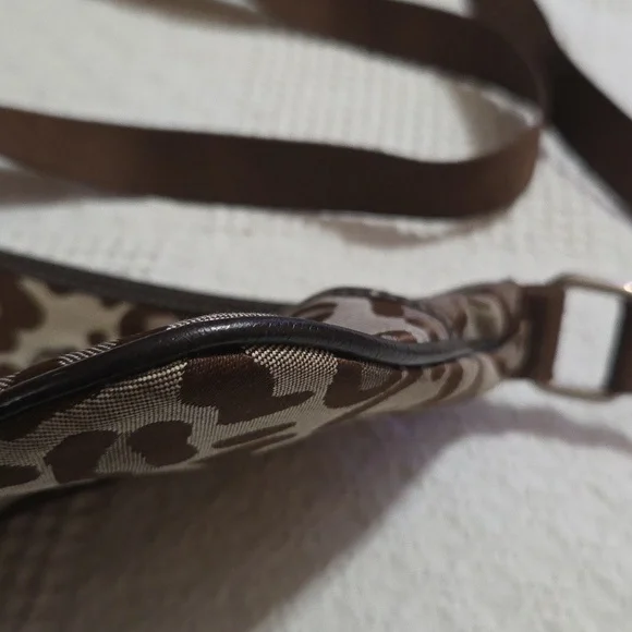 NINE WEST PURSE - Picture 3 of 8